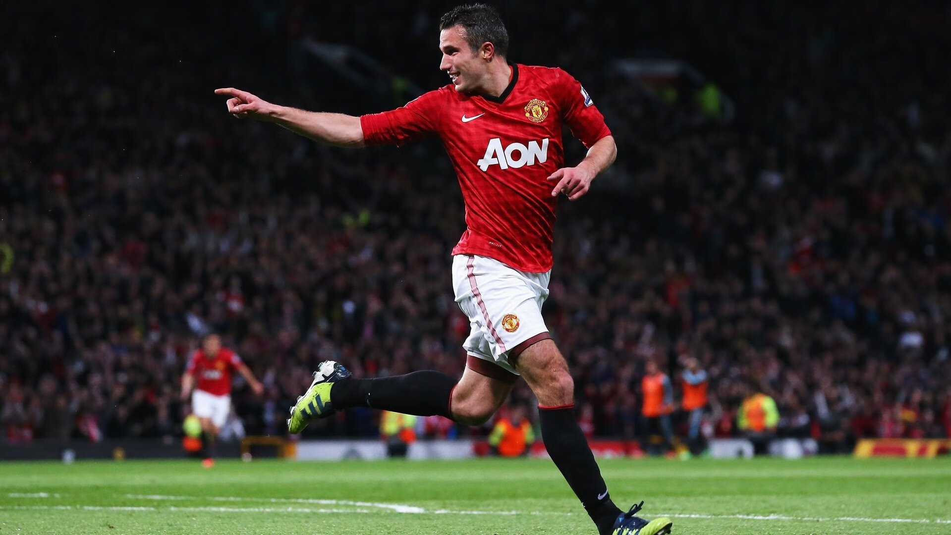 开yun体育-欧冠赛场外的球迷文化展示出跨国融合的魅力,欧冠 球迷